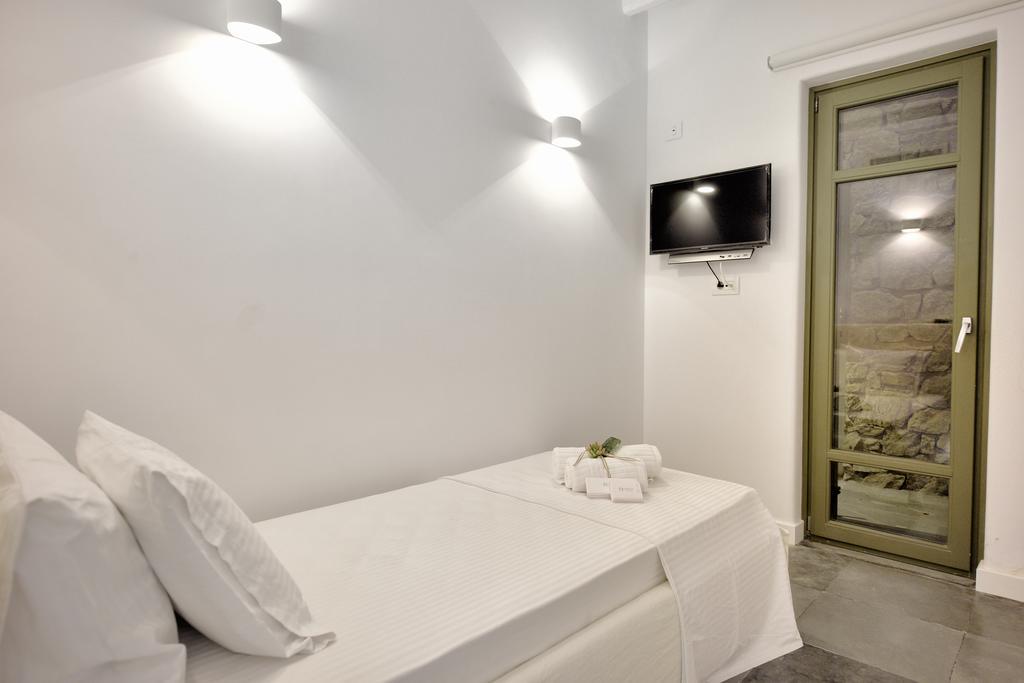 Mykonos Ark Villas Фтелия Экстерьер фото